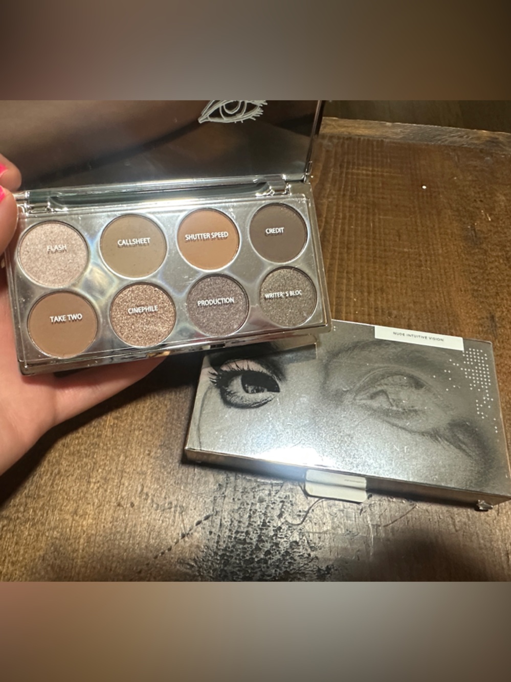 Neutral 8-Shade Eyeshadow Palette in Brown & Taupe